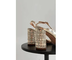 Moteriškos aukštakulnės basutės su kristalais auksinės D&amp;A