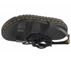 Moteriškos basutės su platforma Dr. Martens Nartilla, juodos