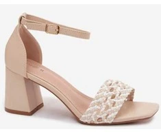 Moteriškos basutės su storu kulnu Step in style