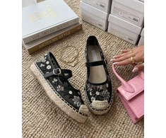Moteriškos espadrilės Lucille su siuvinėtomis gėlėmis