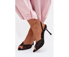 Nėriniuotos basutės su kulnu Step in style
