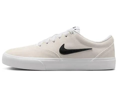 Nike Charge Veliūro IM4399-101 bateliai