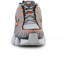 NIKE Nike Shox TL AV3595-011 Šviesiai Dūminė Pilka/Ryški Mandarino