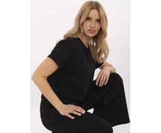 Juoda moteriška palaidinė – elegantiška ir patogi