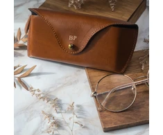 Personalized genuine leather spectacle case Solier SA37 camel