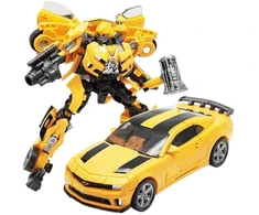 Robotas transformeris su kauke komplekte
