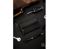 Ruda, niewielkie etui na klucze zamykane suwakiem
