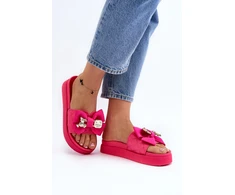 Ryškiai rožinės platforminės basutės su dekoru Step in style