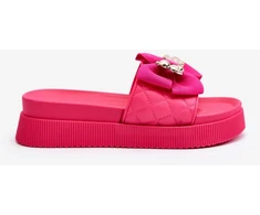 Ryškiai rožinės platforminės basutės su dekoru Step in style