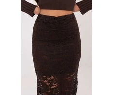Suknelė juoda Skirt – elegancijai ir pasitikėjimui kasdien.