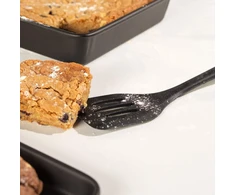 Silikoninių virtuvės įrankių rinkinys Salter Bakes, 8 vnt., juodas