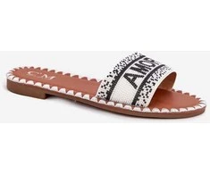 Šlepetės baltos su karoliukais vasarai AMORE Step in Style