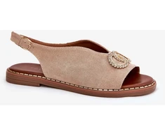 Smėlio spalvos basutės su dekoratyvine sagtimi Step in style