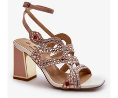 Smėlio spalvos basutės su kulnu Step in style