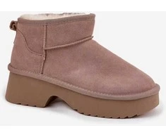 Snow boots