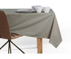 DecoKing Staltiesė 120×180 cappuccino spalvos DK PURE HMD