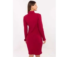 Suknelė bordo Makadamia – elegancijai ir jaukumui vėsesnėmis dienomis.