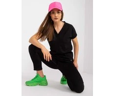 T Juodos spalvos