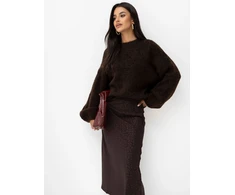 Tamsiai rudas megztinis oversize