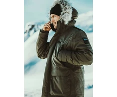 Vyriška pašiltinta parka Helly Hansen Reine Parka, žalia