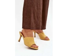 Women's Slip-On Shoes with Heel Made of Eco Suede Geltona Isolia