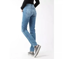 Wrangler Boyfriend Mėlyni Džinsai W W27M9194O