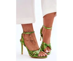Žalios basutės su kulnu Step in style