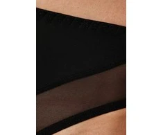 Zara braziliški stringai juodi