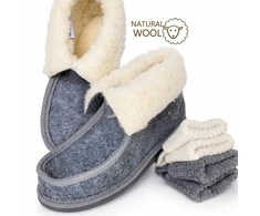 Dovanų rinkinys: Nowo® moteriškos šiltos veltinio šlepetės su avies vilna ir VCA Textil® kojinės su alpakų vilna (2 poros)