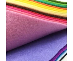 Bez Marki Filc dekoracyjny 1mm 40 vnt mix kolorów 20x30cm + komplektas nici 42szt