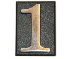Buto numeris 2, 32 x 45, mm, plastikinis, chromo sp.