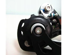 DVIRAČIO GALINIS PERVARŲJŲ PERĖJIMAS MTB RD-M390 8/9 greičio UNIVERSALUS