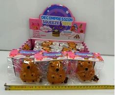 Gniotek Capybara su kamuoliukais PG7226 16 MERKUR
