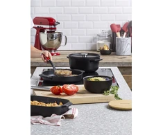 KitchenAid Ketaus ketaus puodas 22cm 3,3l matinis juodas virimui