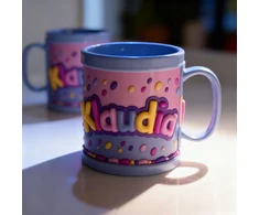 KLAUDIA puodelis vaikams su vardu, spalvingas 3D plastikas