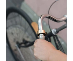 Knog Oi Classic Large dviračio skambutis - žalvario spalvos