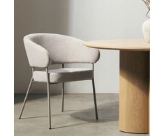 Lamu bouclé beige valgomojo fotelis