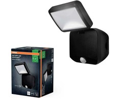 Solar Plus 4W LED sieninis lauko šviestuvas, juodas, 4000K, su baterija ir judesio davikliu, IP54