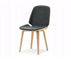 Mebel Partner MEDINĖ KĖDĖ SU GRAFITINĖ SĖDYNE VALGOMOSIUI VINCE GRAPHITE OAK