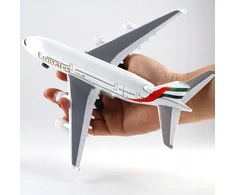Pan i Pani Gadżet DIDŽIŲJŲ EMYRATAI AIRBUS A380 KELEIVINIO LĖKTUVO METALINIO MODELIO GARSO ŠVIESA