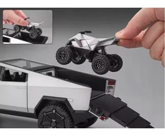 Pan i Pani Gadżet METALINIS MODELIS TESLA CYBERTRUCK SU QUAD 1:24 LED GARSO ATIDARYMOMIS DURELĖMIS
