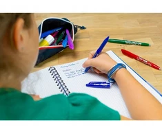 Pilot Pen Ištrinamas mėlynas rašiklis Frixion su 3 papildomais užpildais