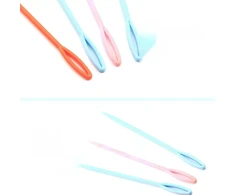 PLASTIKINĖS adatos 100 Vnt. 7cm Kelių spalvų glotnus, didelis tinklelis, ILGUS