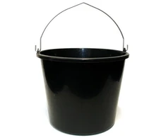 Plastikinis kibiras, su rankena, juodos sp., 16 l