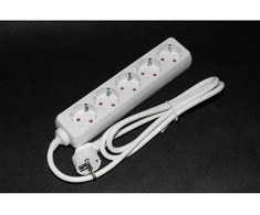 Besk Prailgintuvas 5 lizdai 5m 3x1,5mm² su įžeminimu balta