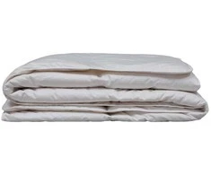 Pūkinė antklodė COMCO, 140 x 200 cm, imp. 100% medv., užp. 70% ančių plunksnų, 30% pūkų, 720g