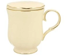 Bikuva.lt DUO Porceliano puodelis su sieteliu ir dangteliu 450ml,Clark