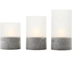 Stalinis LED šviestuvas BRILLIANT BOUGIE,IP44,2500K,2xAA,laikmatis,mat baltas stiklas,3vnt