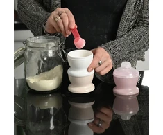 THERMOBABY pieno miltelių talpykla su piltuvu, 3 dalių rausva