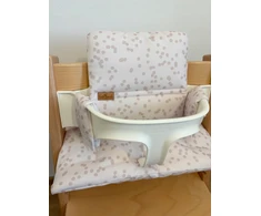 Vandeniui atsparios pagalvėlės Stokke Tripp Trapp 2in1 dėmės šviesiai smėlio spalvos